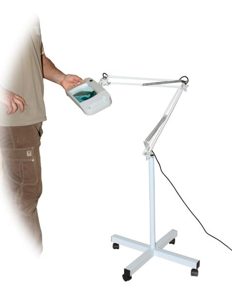 Lampa s veľkoplošnou lupou T86-F zväčšenie 5D