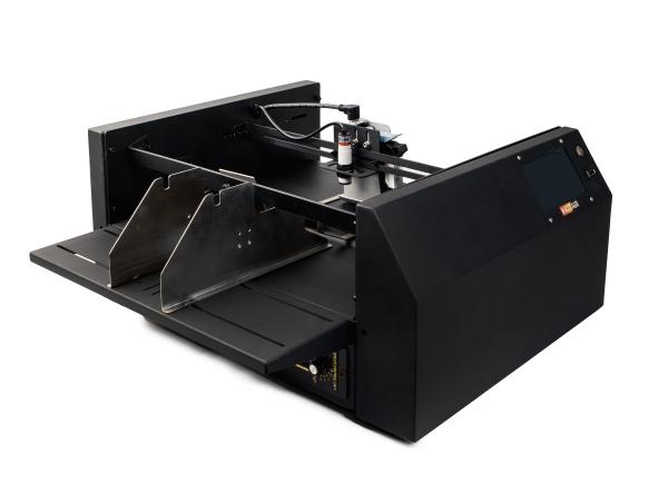 Automatická atramentová tlačiareň s podávačom na potlač obalov, vreciek a doypackov