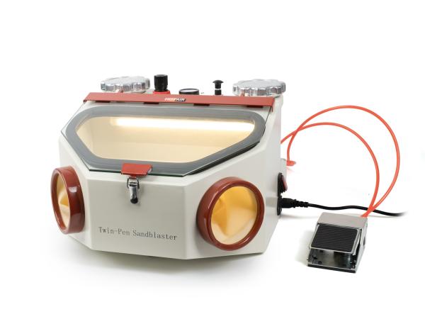 Pieskovací box s dvoma pracovnými perami a LED osvetlením - 230V/50Hz