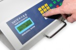Počítačka súčiastok YS-802 s pripojením barcode čítačky a tlačiarne