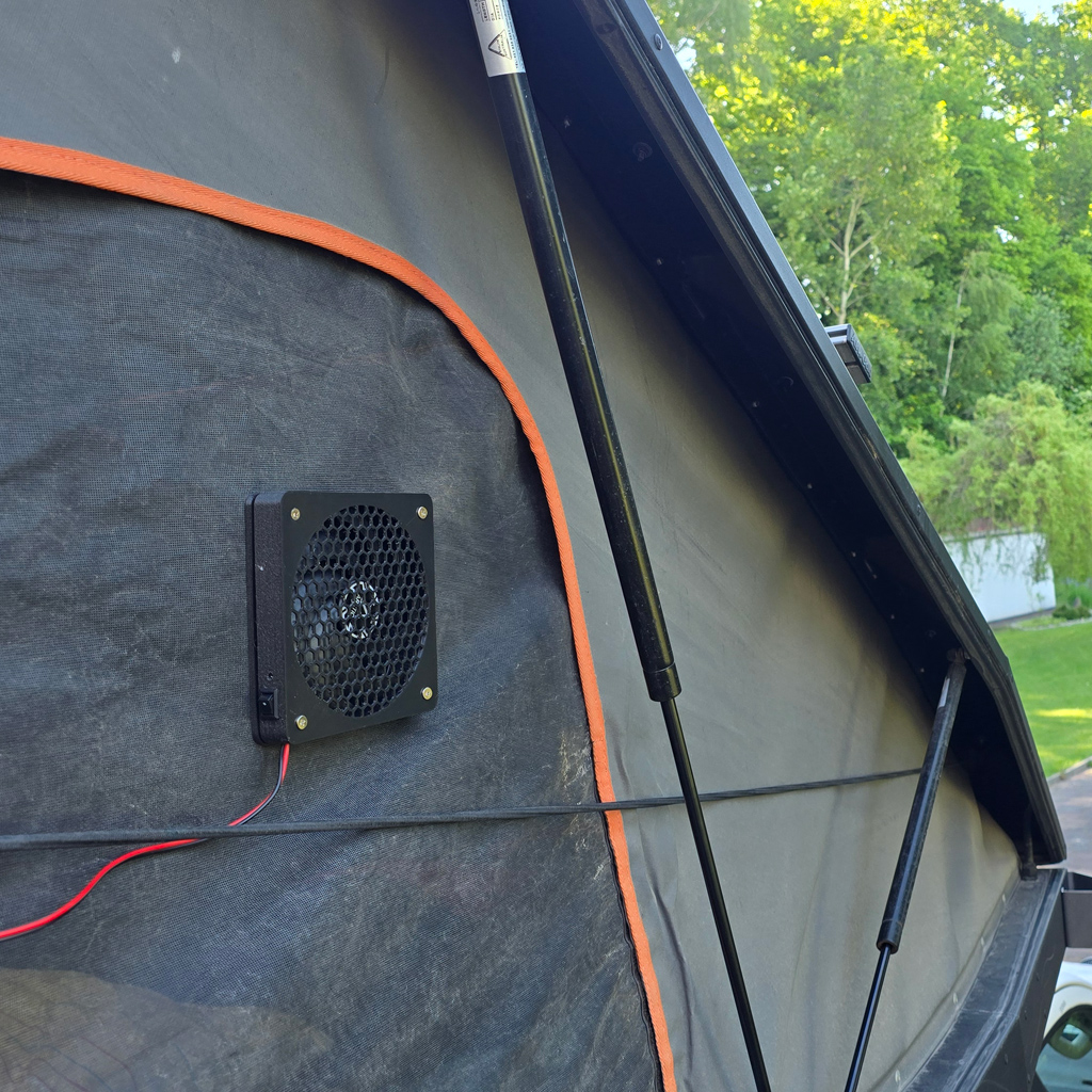Ventilátor pre strešné nadstavby, stany a karavany - magnetický 12V